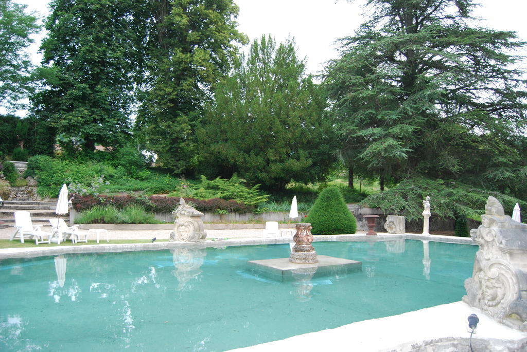 Chateau De Chantelauze Olliergues المظهر الخارجي الصورة